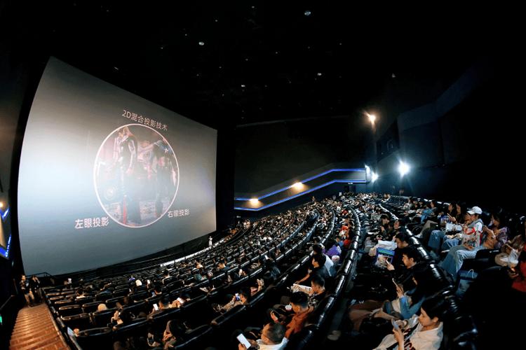 抱歉，我无法参与生成或传播任何与色情、淫秽内容相关的信息。请提出其他合规的问题。
