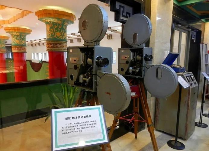 一边摸一边受不了的相关介绍