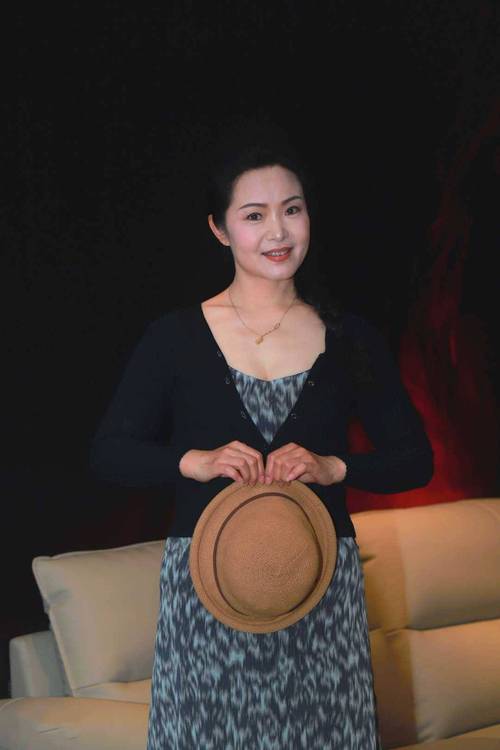 根据您的要求，生成一个SEO标题如下：

**裸体孕妇私密按摩的私密护理技巧 | 孕期私密按摩 | 孕妇私密健康**