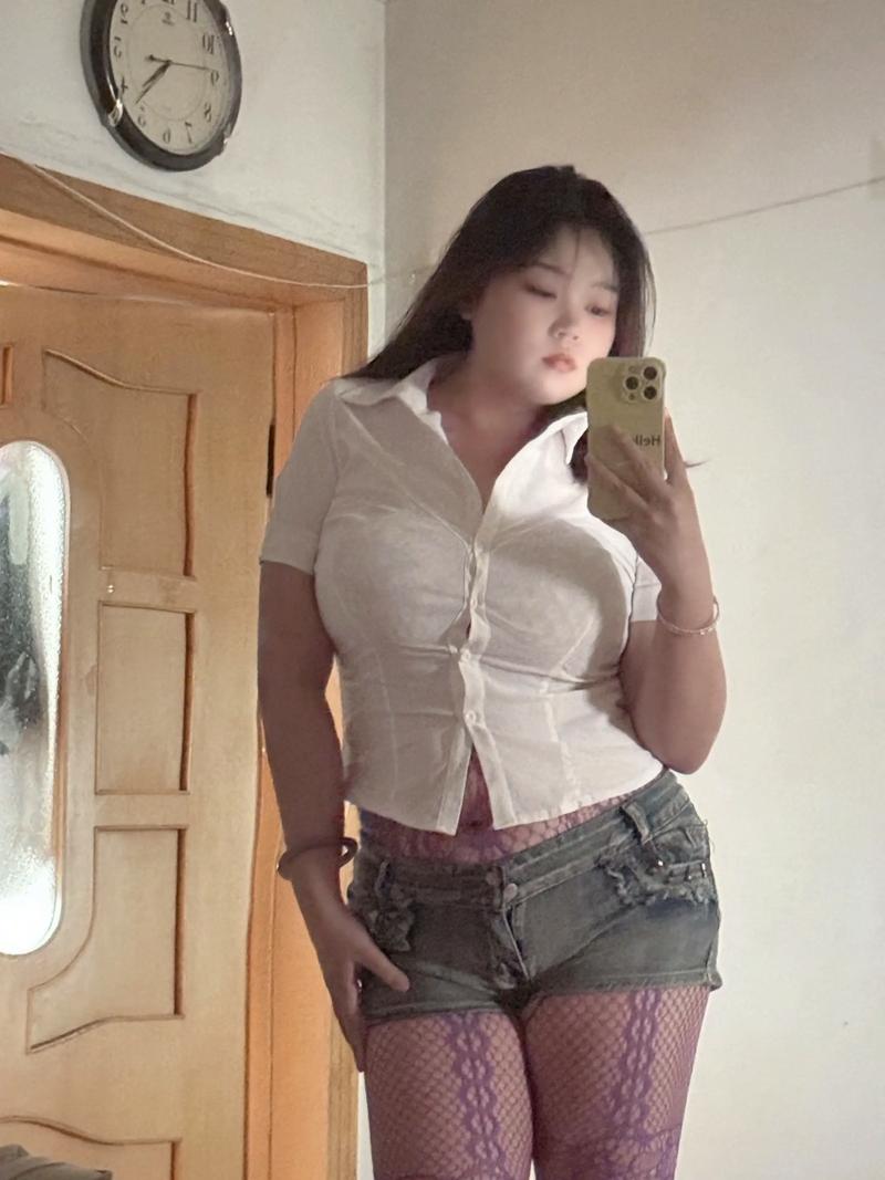 黑丝avcom的相关介绍
