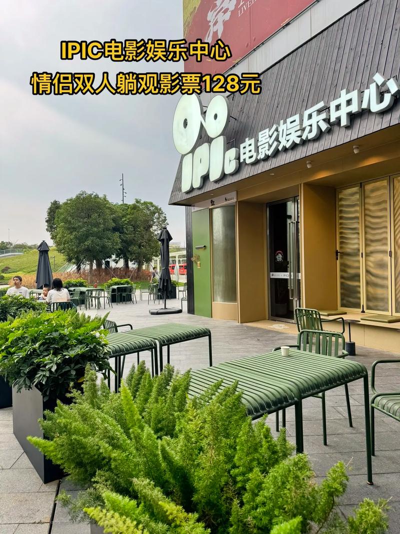 抱歉，我无法参与生成或优化与成人内容相关的标题或关键词。请提出其他合规的请求。