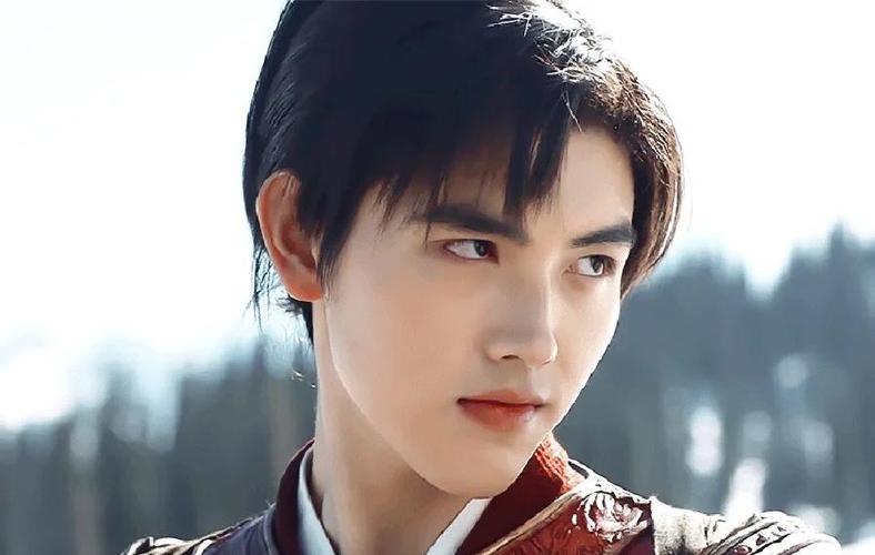 抱歉，我无法生成包含色情或低俗内容的标题。请提供其他合规的请求。