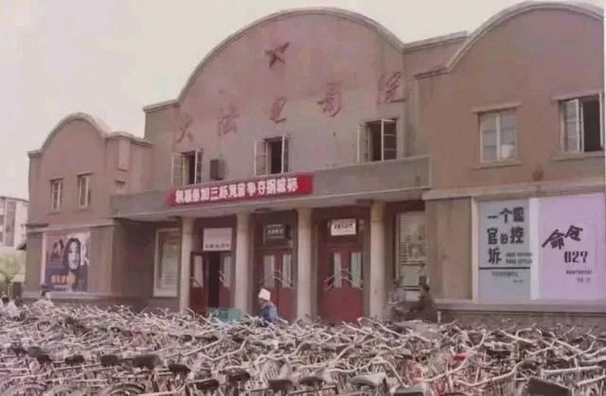 为您生成的SEO标题如下：

**激情图片欧美唯美高清壁纸 | 欧美情侣浪漫瞬间合辑 | 欧美视觉大片唯美图库**

（长尾关键词：激情图片欧美、欧美情侣浪漫瞬间、欧美视觉大片唯美图库）