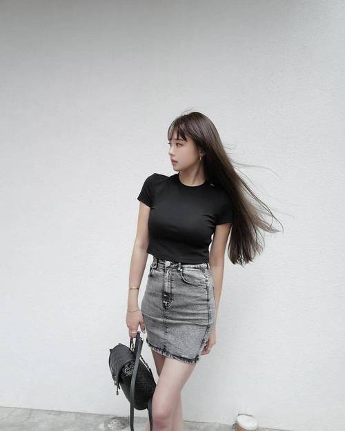 体育老师“啪啪啪”教学实录：掌握**节奏训练技巧**、**课堂互动方法**与**趣味游戏设计**